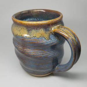 Blue curved ridge mug (16 oz)